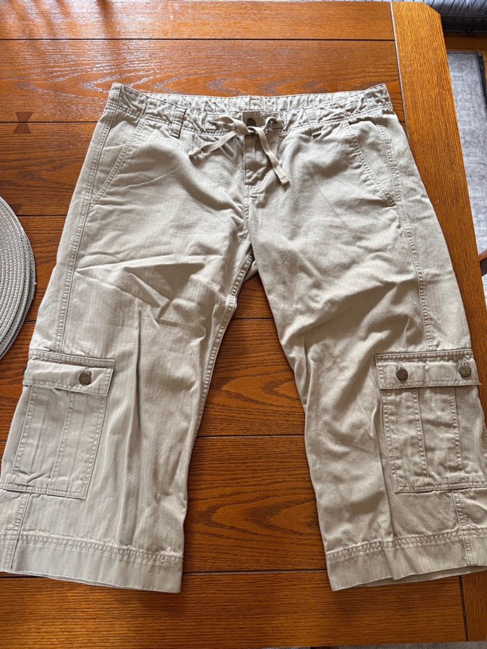 Levi's Women's Tan Cargo Tab Twills Capris